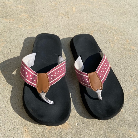 Sandle - Picture 2 of 3